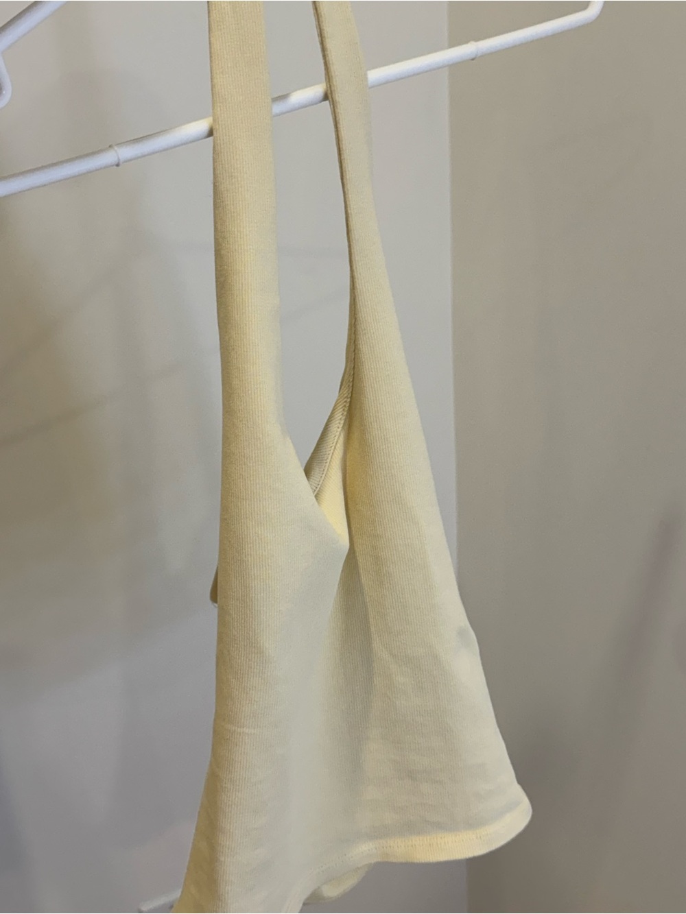 Zara Pale Yellow Halter Ribbed Tank - Picture 3 of 4